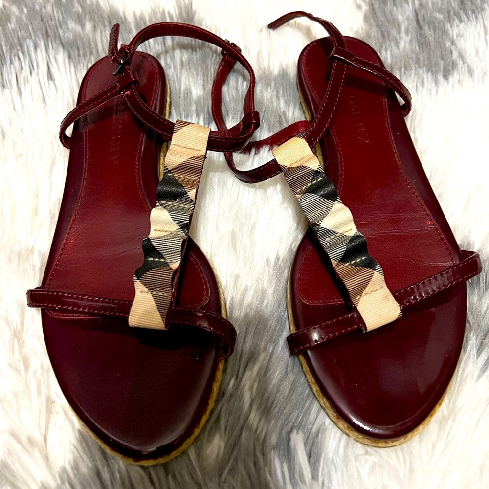 Burberry Burgundy espadrilles sandal